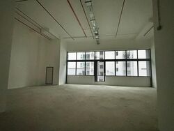 Space 18 (D12), Factory #558028121